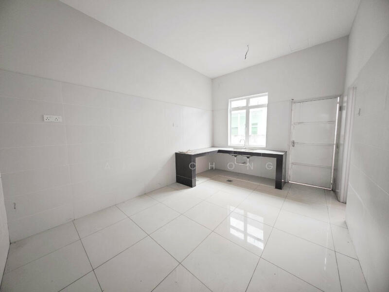 Untuk Dijual - Lahat Mines Double Storey Terrace House For Sale
