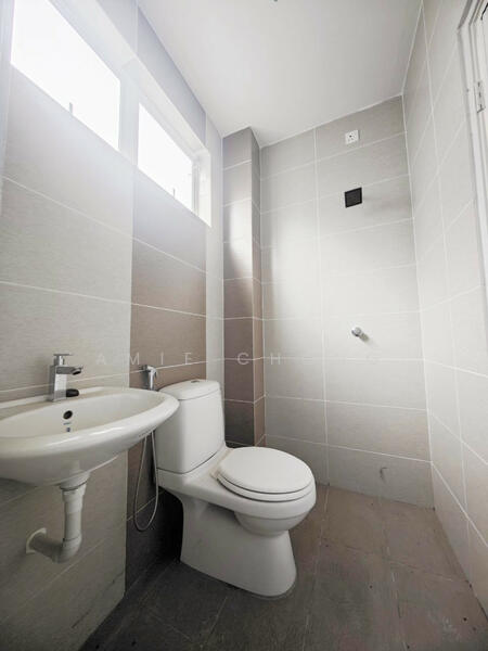 Untuk Dijual - Lahat Mines Double Storey Terrace House For Sale