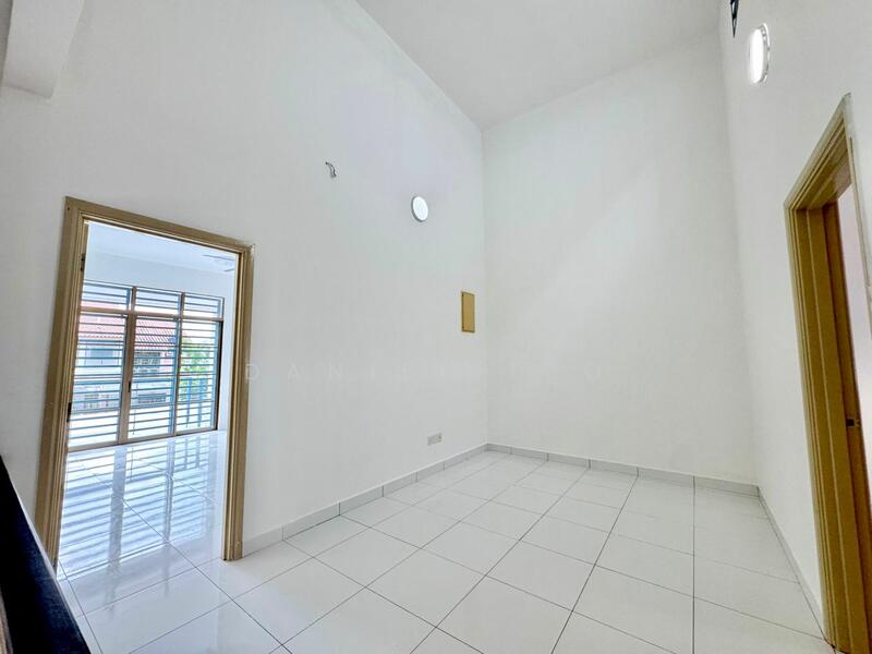 For Sale - Perjiranan 12 - Rollinia