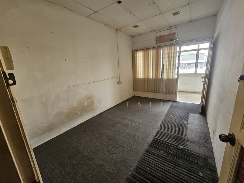 Shop for Rent in Taman Overseas Union (Taman Oug) (Jalan Klang Lama (Old Klang Road)) - Kent Fatt - PropertyGuru.com.my