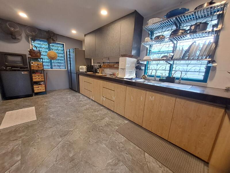 Untuk Dijual - Taman Melawis