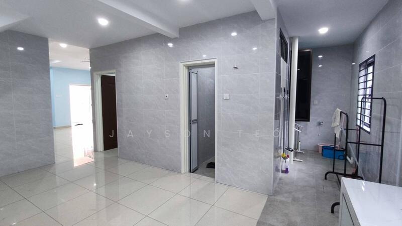 Untuk Disewa - Taman daya jalan nibong