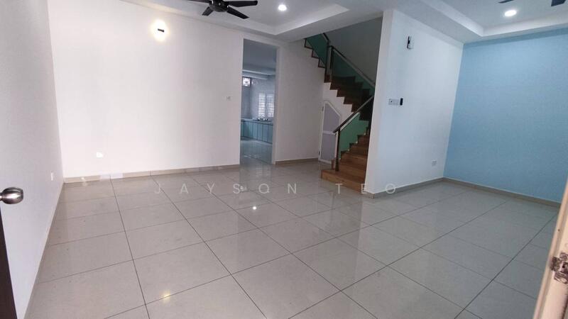 Untuk Disewa - Taman daya jalan nibong