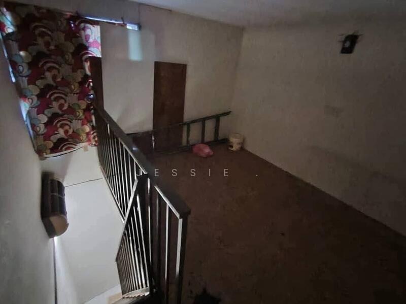 For Sale - Gunung Rapat