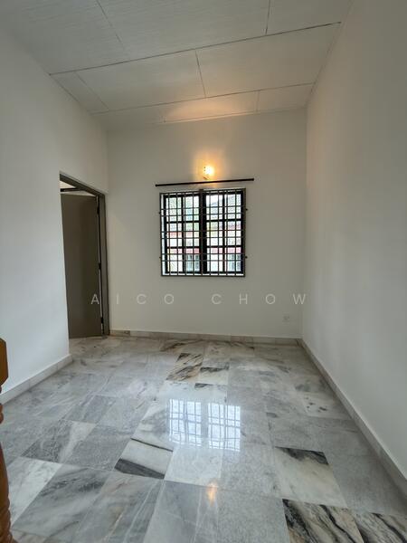 Untuk Dijual - Menglembu Berlian Intermediate Corner Double Storey House For Sale