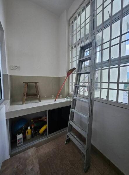 For Sale - Meru king Heights