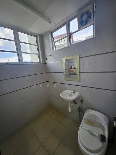 For Sale - Meru king Heights