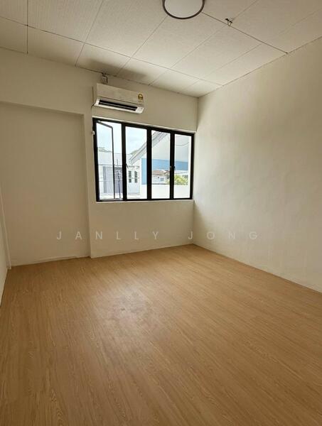 Semi-Detached House for Sale in Taman Majidee (Johor Bahru) - Janlly Jong - PropertyGuru.com.my