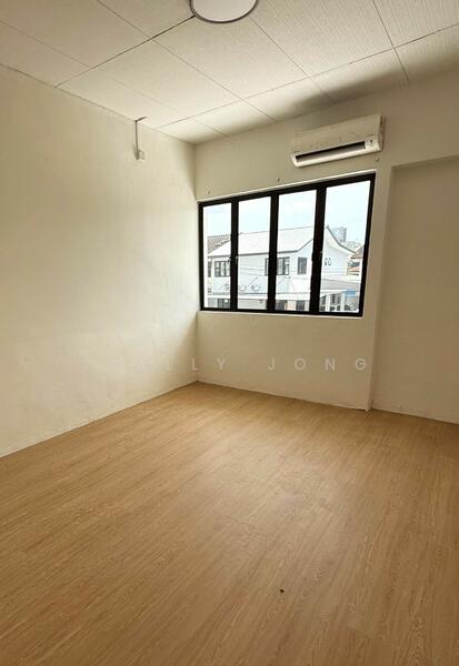 Semi-Detached House for Sale in Taman Majidee (Johor Bahru) - Janlly Jong - PropertyGuru.com.my