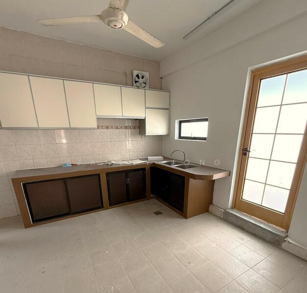 Semi-Detached House for Sale in Taman Majidee (Johor Bahru) - Janlly Jong - PropertyGuru.com.my