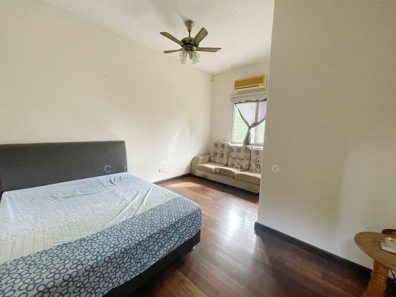 For Sale - Valencia, 3sty Corner House, Freehold, 3500sf, Below Market Price, Sungai Buloh