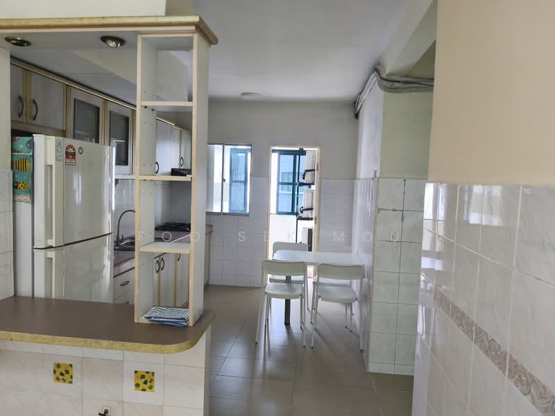 Apartment for Rent at Idaman Putera - Foo Sek Mou - Kitchen - PropertyGuru.com.my