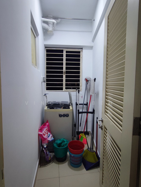 For Rent - Tiara Mutiara / The Crown