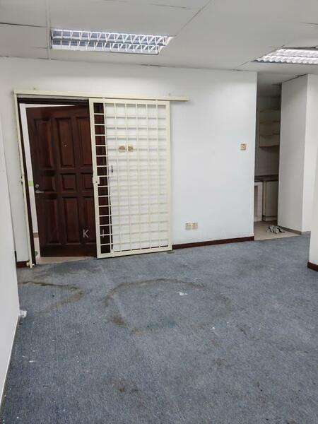 For Rent - taman melawati jalan bandar 4 . 22x80 . 3 rd floor office space , actual photos melawati square