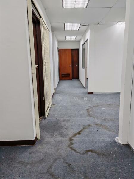 For Rent - taman melawati jalan bandar 4 . 22x80 . 3 rd floor office space , actual photos melawati square