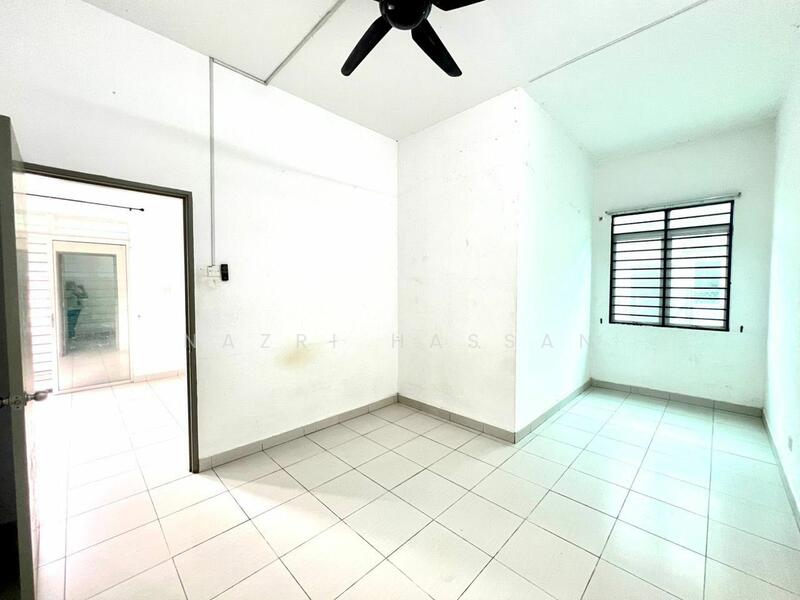 For Sale - Pines @ Hillpark