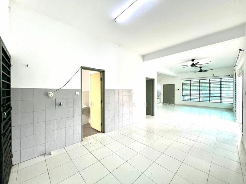 For Sale - Pines @ Hillpark