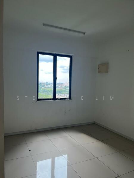 For Sale - Paragon 3