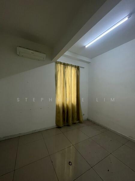 For Sale - Paragon 3