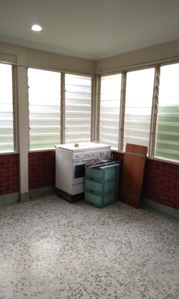 Untuk Disewa - Section 8 @ Petaling Jaya