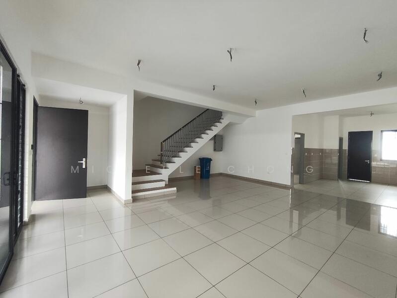 Untuk Disewa - Terraced House at Elmina