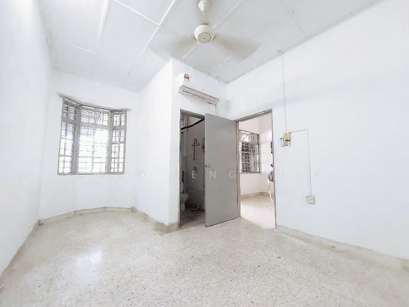 Untuk Dijual - Taman Molek, Jalan Molek 2, 81100 Johor Bahru