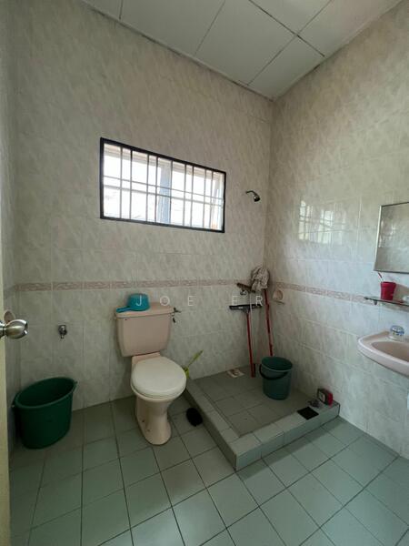 2-storey Terrace House at U8, Taman Bukit Jelutong untuk Untuk Dijual - RM 1,350,000, Mac 2026 - PropertyGuru.com.my