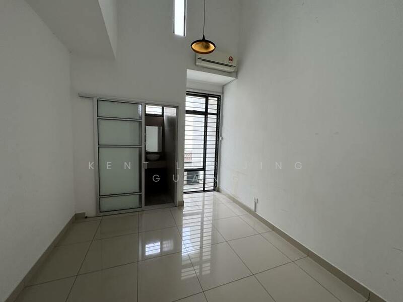 Untuk Dijual - 22x80 freehold renovated Laman Glenmarie Shah Alam