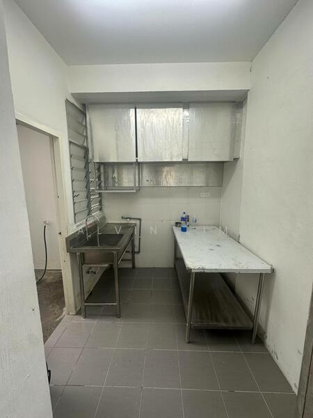 Untuk Disewa - Flora Damai