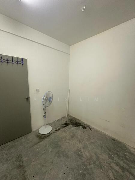 Untuk Disewa - Flora Damai