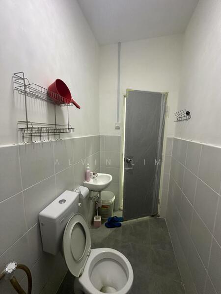 Untuk Disewa - Flora Damai