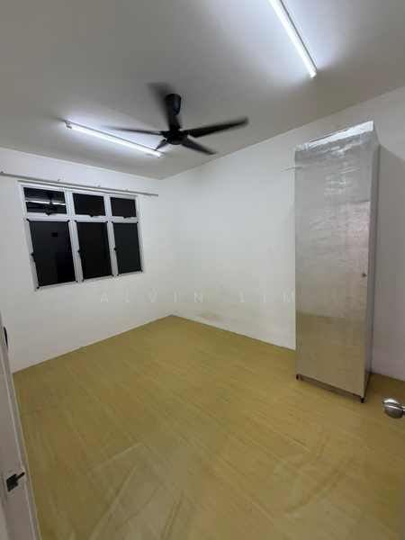 For Rent - Flora Damai