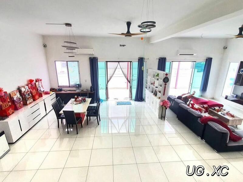 For Sale - Semi-Detached House at Ambang Botanic 2