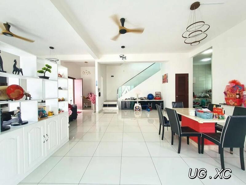 For Sale - Semi-Detached House at Ambang Botanic 2