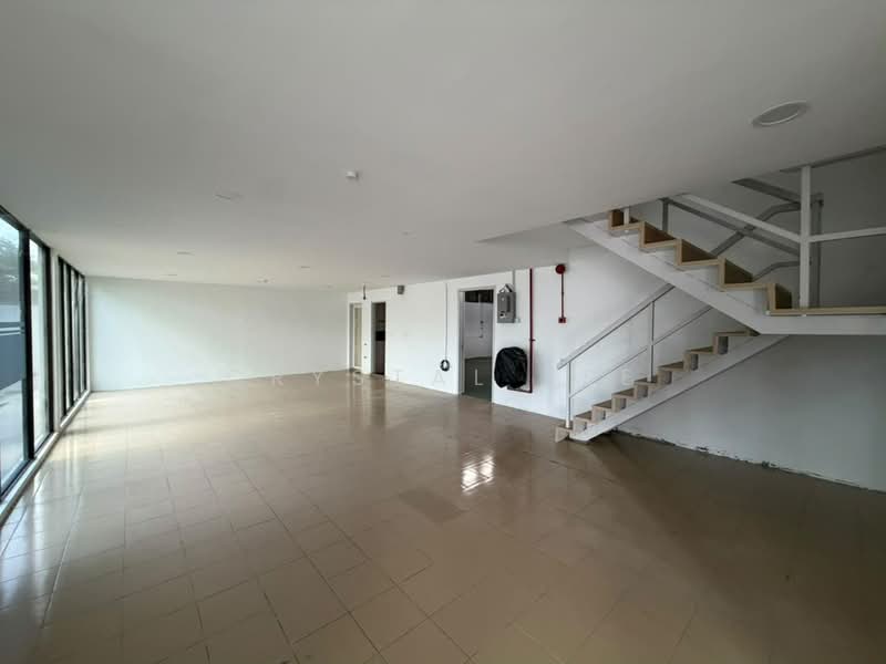 Warehouse for Rent in Kampung Jawa (Bayan Lepas) - Crystal Tee - Interior - PropertyGuru.com.my