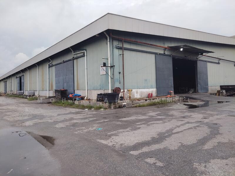 Untuk Dijual - Huge Land with Potential For Future Expansion