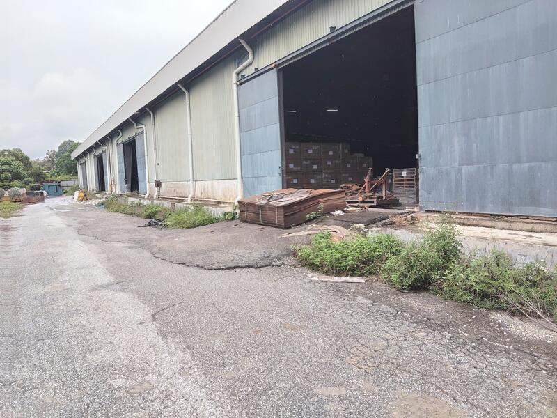 Untuk Dijual - Huge Land with Potential For Future Expansion