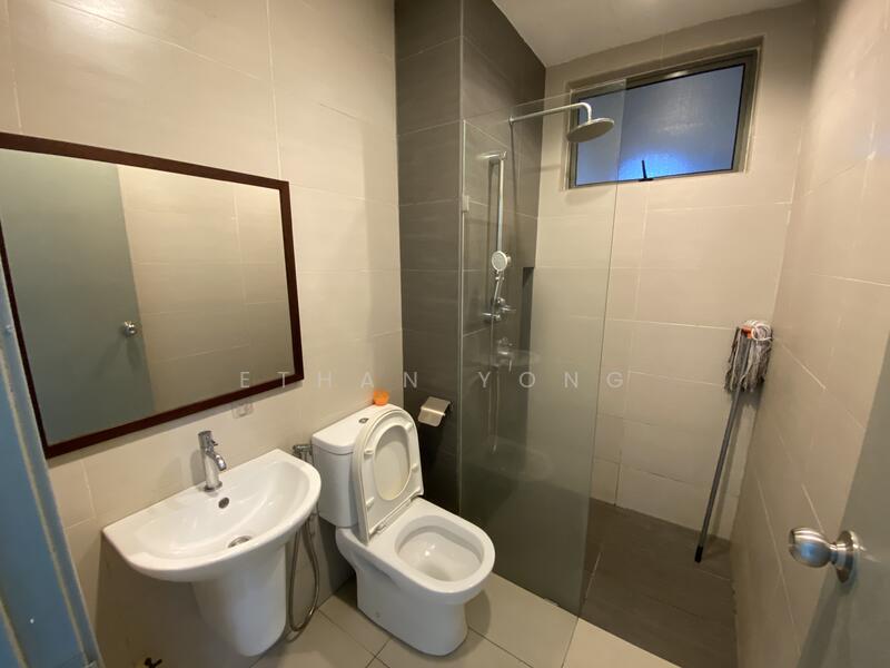 For Rent - Cybersquare