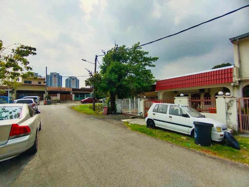 Untuk Dijual - FACING OPEN Single Storey Terrace Seksyen 51A PJ