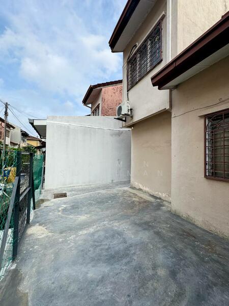 For Sale - FREEHOLD Double Storey Terrace Usj 22