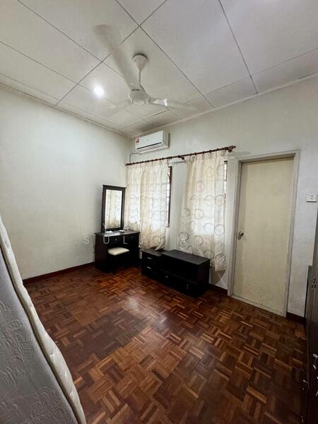 For Sale - FREEHOLD Double Storey Terrace Usj 22