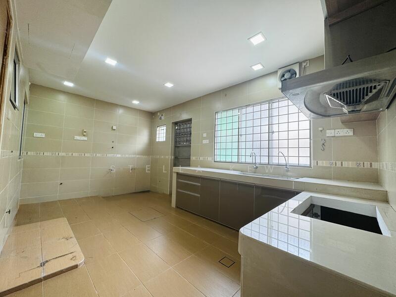 2 Storey Terrace House @ Putra Permai , Taman Equine untuk Untuk Dijual - RM 600,000, Mac 2026 - PropertyGuru.com.my