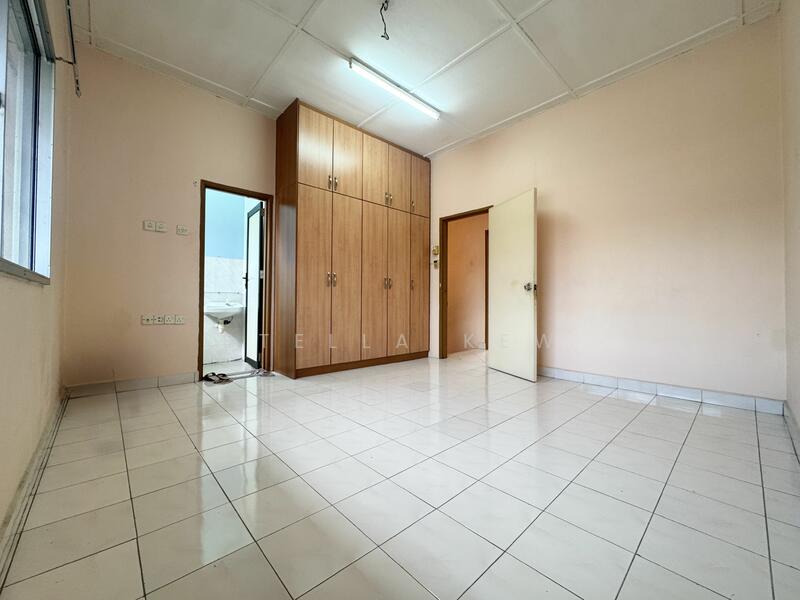 2 Storey Terrace House @ Putra Permai , Taman Equine untuk Untuk Dijual - RM 600,000, Mac 2026 - PropertyGuru.com.my