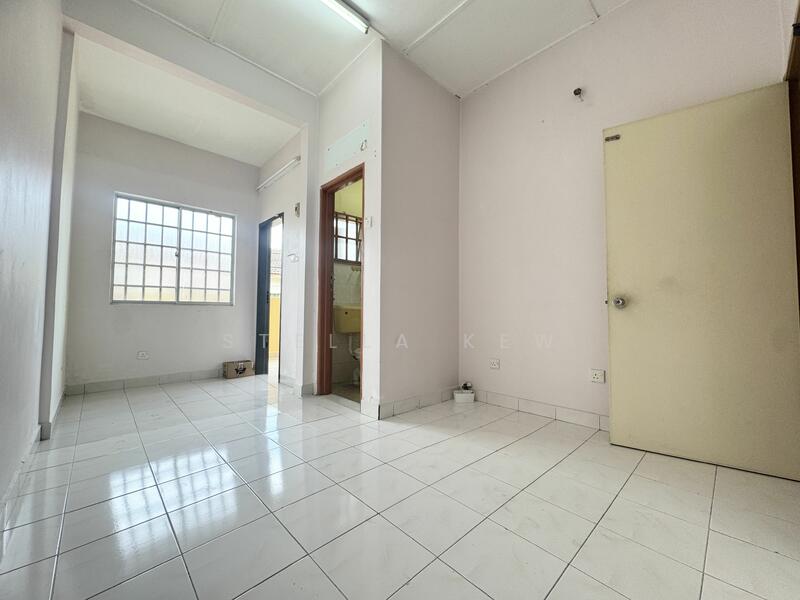 2 Storey Terrace House @ Putra Permai , Taman Equine untuk Untuk Dijual - RM 600,000, Mac 2026 - PropertyGuru.com.my