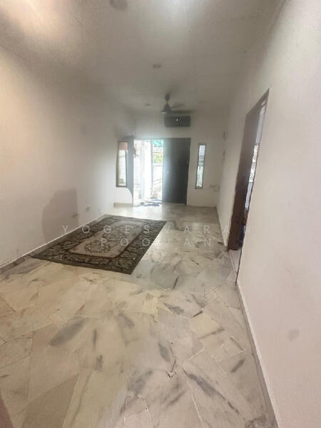 Untuk Dijual - Platinum Arena