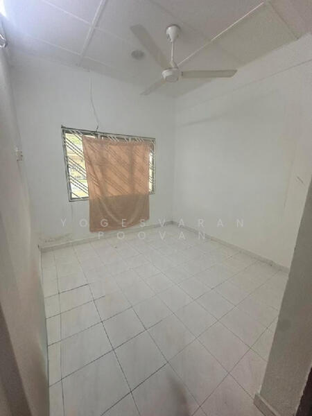 Untuk Dijual - Platinum Arena