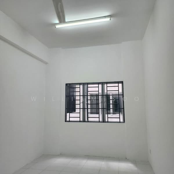 Pangsapuri untuk Dijual di Suria Residence - William Soo - PropertyGuru.com.my