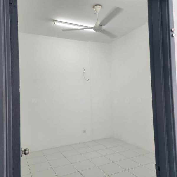 Pangsapuri untuk Dijual di Suria Residence - William Soo - PropertyGuru.com.my