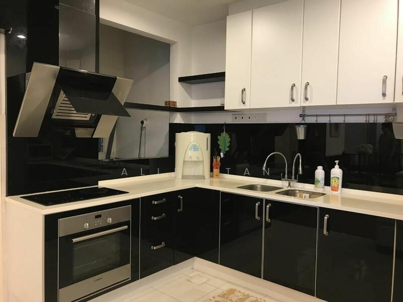 Untuk Disewa - Sterling