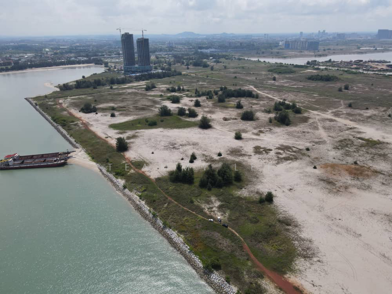 Untuk Dijual - 9.71 Acres Commercial Land Beside Klebang Beach Melaka